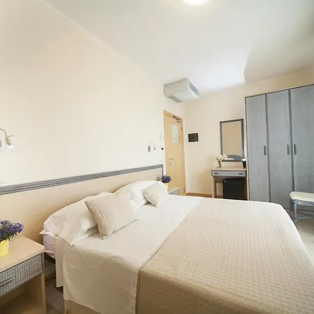 Ricchi 3* Rimini