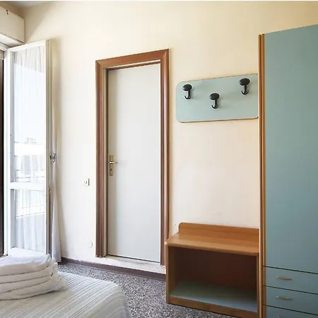 Telstar Hotel