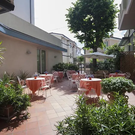 Ricchi Hotel 3*
