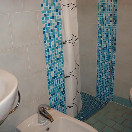 Ersilia Hotel 2*