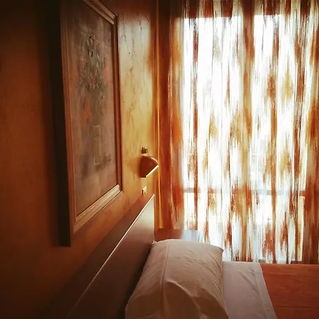 Simon Hotel 2*