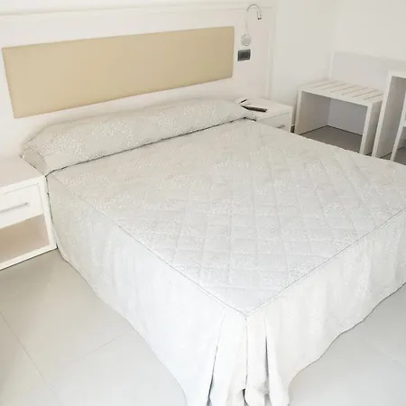 Albachiara Aparthotel 3*