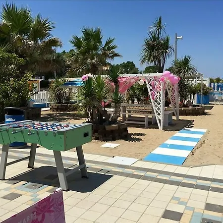 Acqua Marina Aparthotel 3*