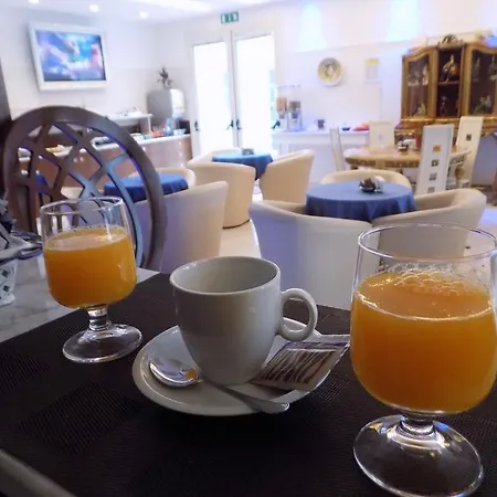 Del Mare 3* Римини