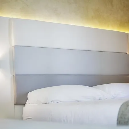 Albatros Hotel 3*