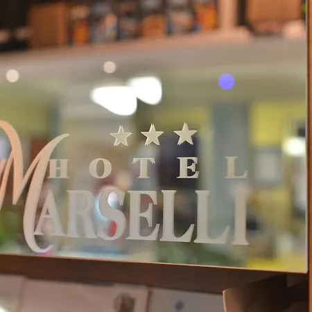 Marselli 3*