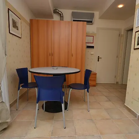 San Francisco Hotel 3*