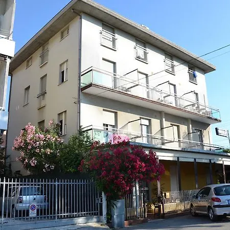 Hotel Elvira