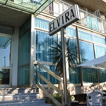 Elvira Hotel 2*