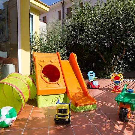 Hotel Ivonne Garni Rímini
