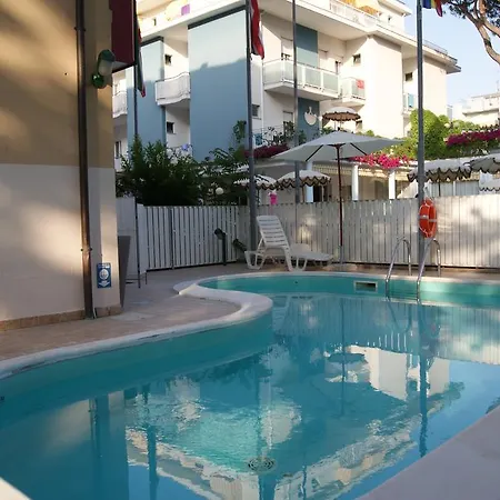 Hotel Aron 3*