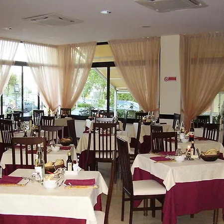 Hotel Crosal Rimini