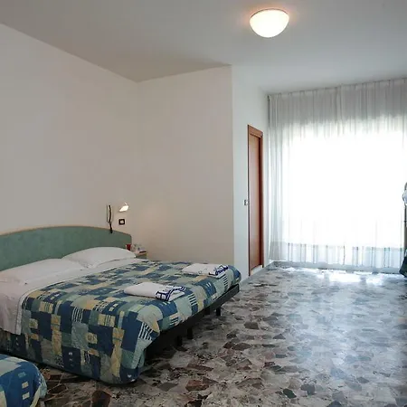 Letizia 3*