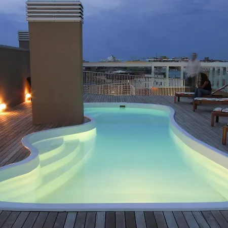 Delfina Aparthotel