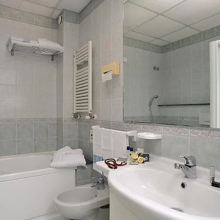 De France Hotel 3*