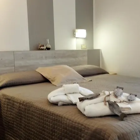 Sandra Hotell Rimini