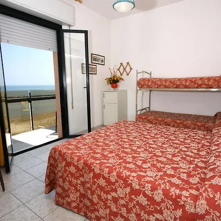 Hotel Baia 3*