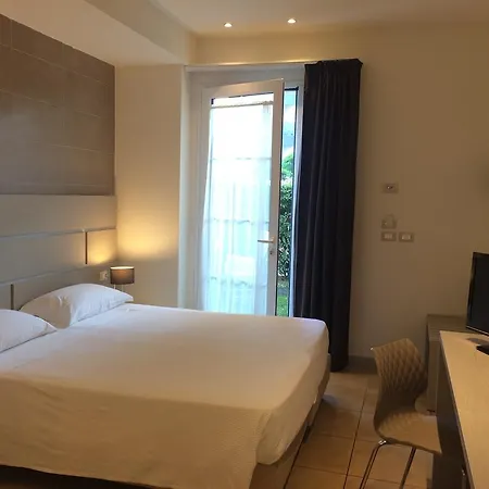 Accademia 3* Rimini
