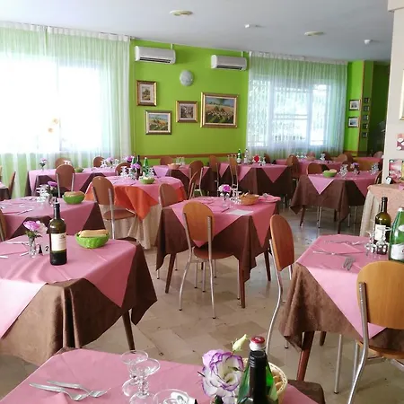 Hotel Simon 2*