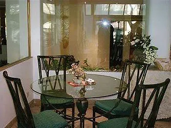Otel Ariminum 4*