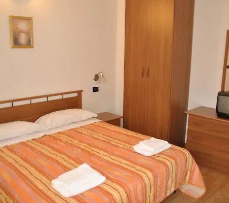 Elisa Hotel