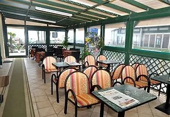 Emilia Hotel 3*
