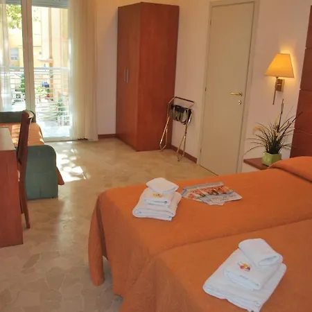 Del Parco 3* ريميني