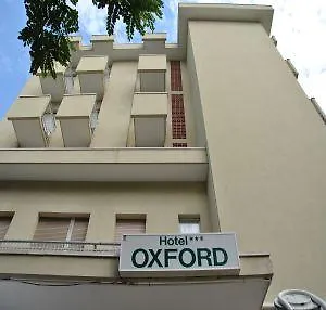 Oxford Hotel 3*