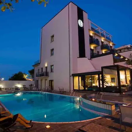 Ferretti 4* Rimini