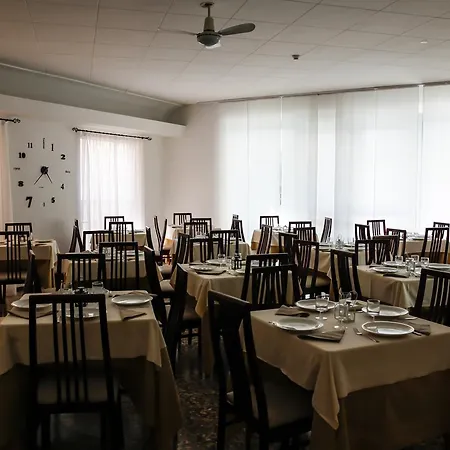 Venus Hotel 3*