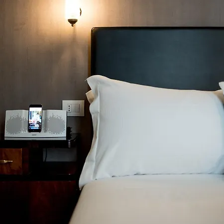 Up Hotel