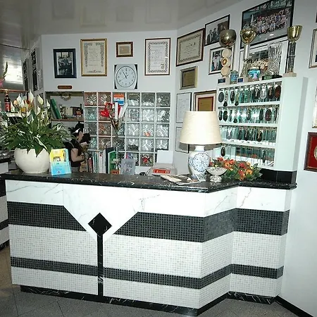 Betty 3* Rimini