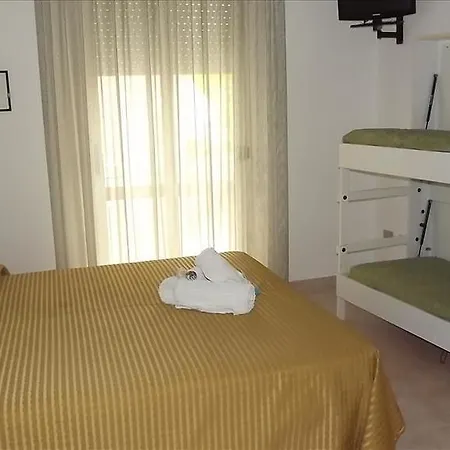 Plaza Hotel 3*