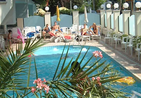 Hotel Artide 3*
