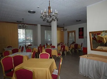 Riviera 3*