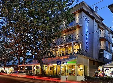 Bridge Hotel