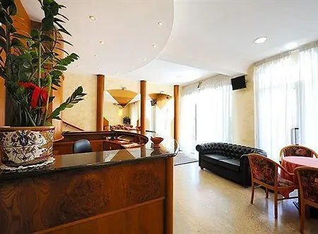 Hotel Bridge 3*