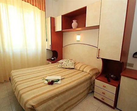 Отель Parco Fellini 3*