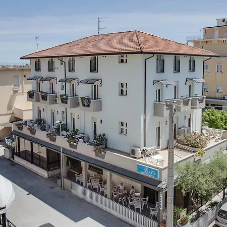 Hotel Dei Gerani 3*