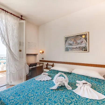 Hotel Laura