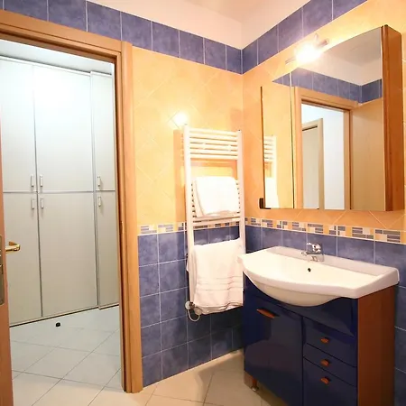 Paradise Aparthotel