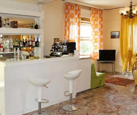 Hotel Lagomaggio *