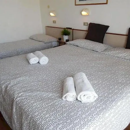Hotel Alpen 3*