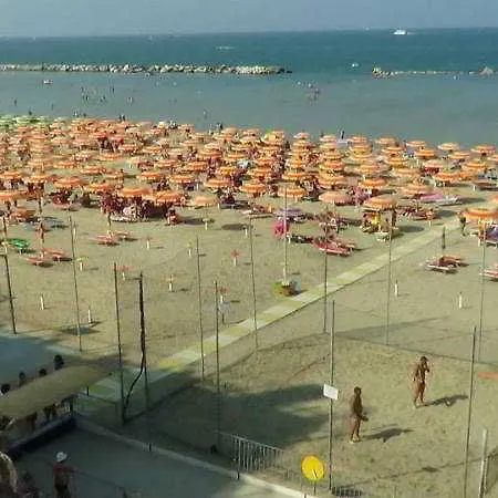 Avana Mare 3* Rimini