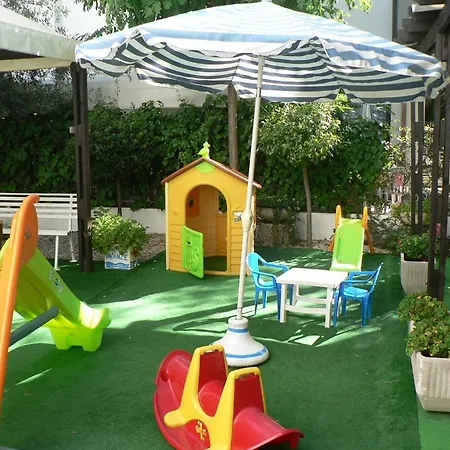 Arlesiana Hotel 2*