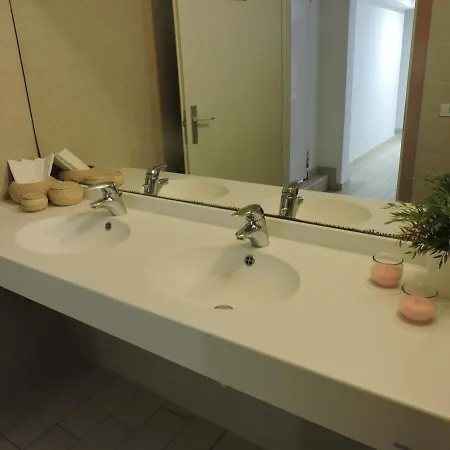 Sabrina Hotel 2*