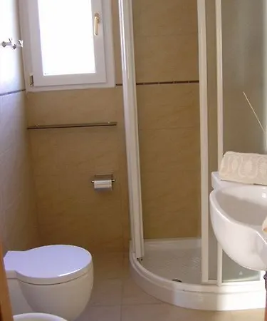 Hotell Camelia 2*