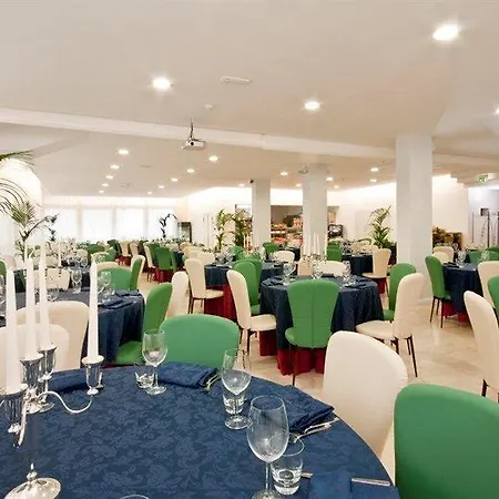 Hotel La Perla 3*