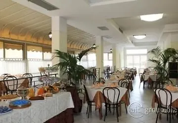 Globus 3* Римини