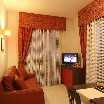 Domus מלון דירות 4*